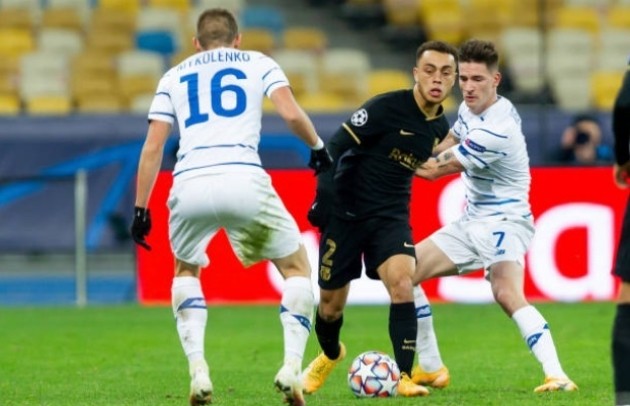 Sau Suarez, Koeman đang 