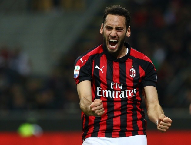 Chelsea join race for AC Milan’s Hakan Çalhanoğlu — report - Bóng Đá