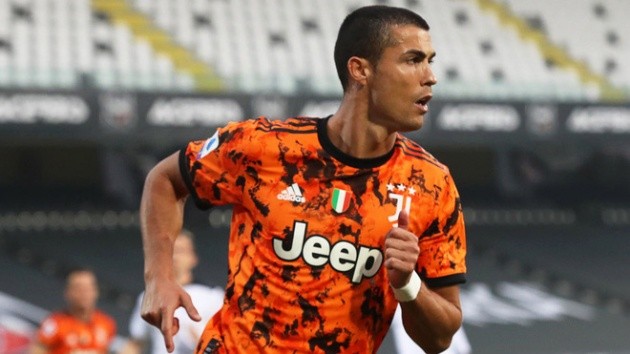 5 ngôi sao tấn công khuấy đảo Châu Âu hè 2021: CR7 và 