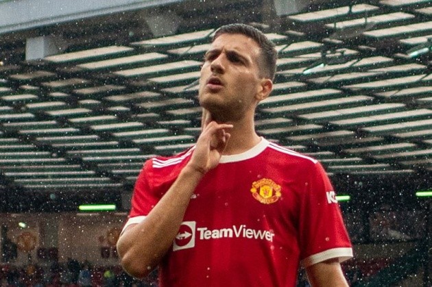 Manchester United stance on Diogo Dalot future - Bóng Đá