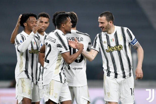 Juventus đối diện 