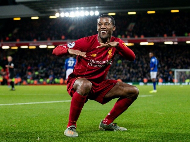 Jurgen Klopp could use one of three Liverpool midfielders to fill in at centre-back - Bóng Đá