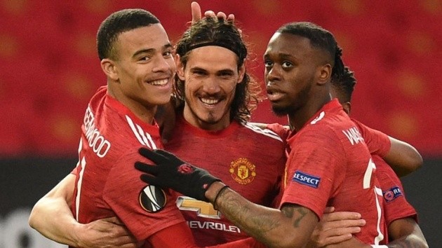 Edinson Cavani chứng tỏ rõ 2 điều hơn hẳn các tiền đạo Man Utd - Bóng Đá
