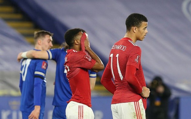 Thua Leicester, Solskjaer phơi bày 