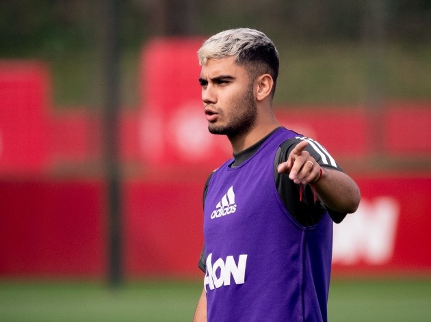 Không phải Pogba, đây là 5 cái tên cần Solskjaer loại khỏi M.U gấp - Bóng Đá