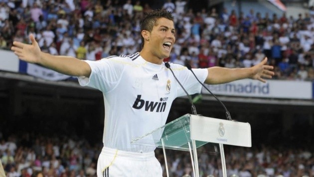 Lấy đi huyền thoại, Real trả lại cho Man Utd huyền thoại mới - Bóng Đá