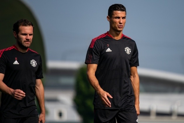 Cristiano Ronaldo hints he’ll spend next four years at Manchester United  - Bóng Đá
