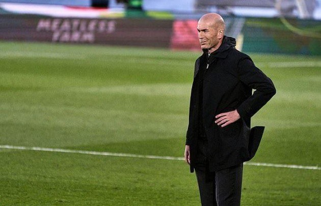 Zidane và Real đã tự bắn vào chân mình - Bóng Đá