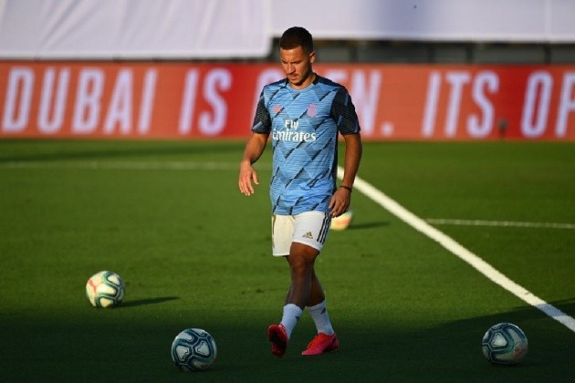 Hazard injury confirmed: He'll miss at least three weeks - Bóng Đá