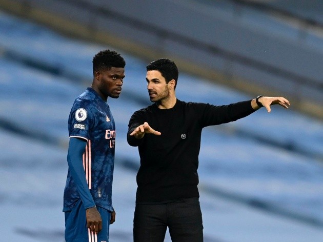 Time for goodbye – Arsenal can afford to offload 24-year-old star permanently now that Partey is here - Bóng Đá