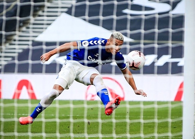 10 khoảnh khắc ấn tượng nhất vòng 1 EPL: Richarlison 'cosplay' Torres - Bóng Đá