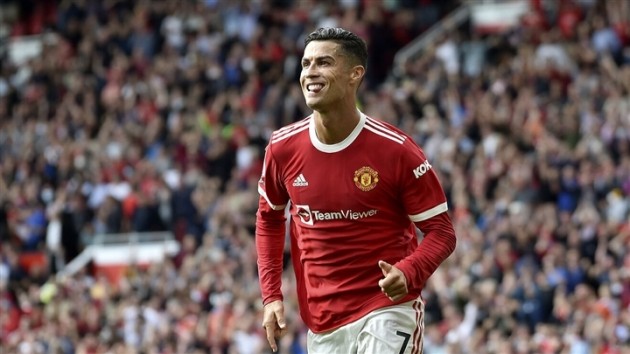 Cristiano Ronaldo is giving David de Gea and Paul Pogba what they have been waiting for at Man Utd - Bóng Đá