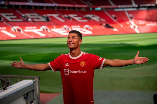 Cristiano Ronaldo is giving David de Gea and Paul Pogba what they have been waiting for at Man Utd - Bóng Đá