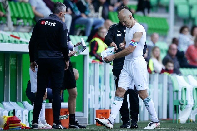 robben luyện tập - Bóng Đá