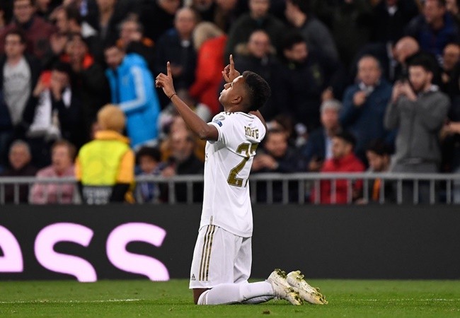 10 hình ảnh 'khó quên' ở loạt trận thứ 4 cúp C1: 'Thảm họa' Kepa; Lời 'tạ lỗi' từ Son - Bóng Đá