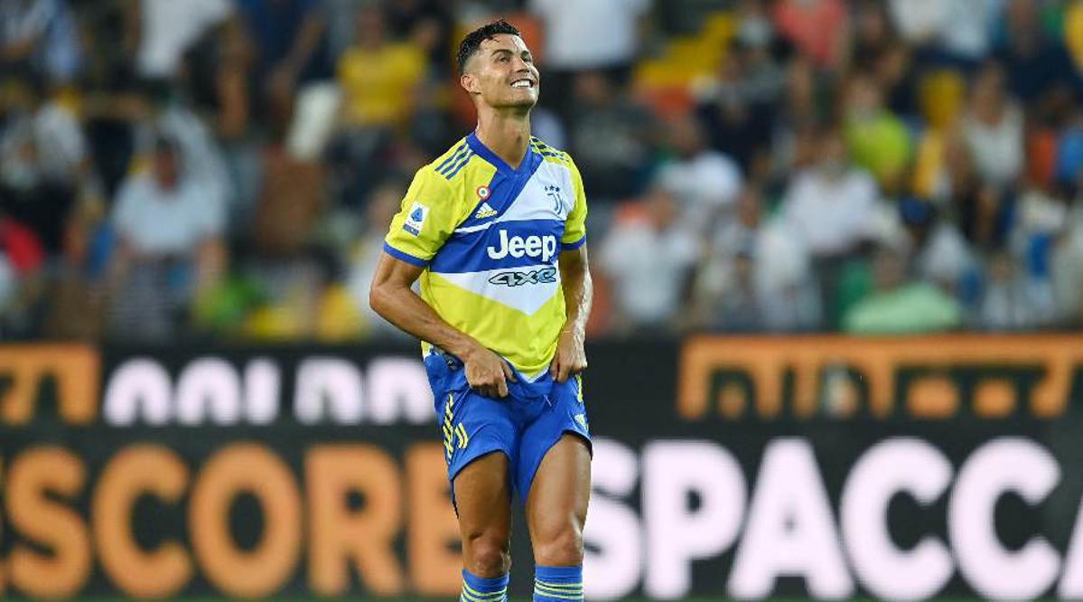 Cavani out and Ronaldo in? Manchester United could solve two issues - Bóng Đá