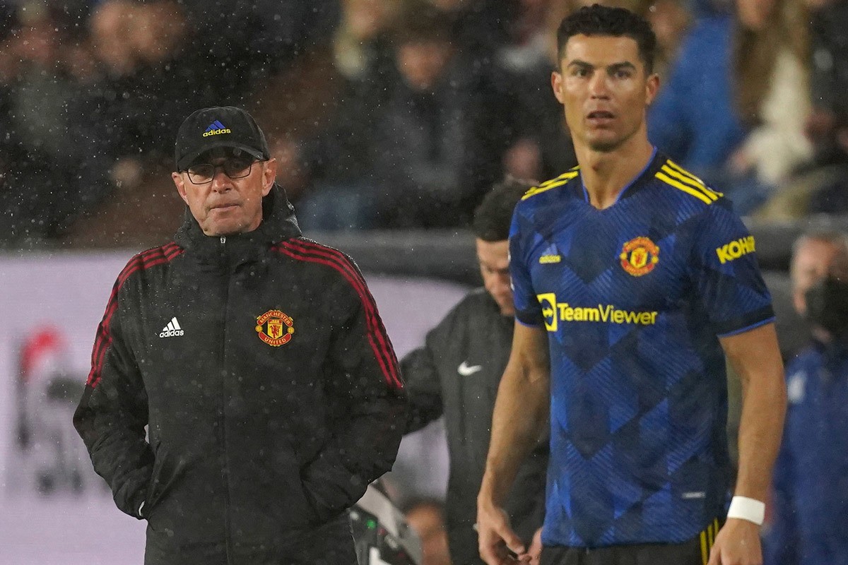 MU hòa đội bét bảng Premier League: Thói quen xấu với Ralf Rangnick - Bóng Đá