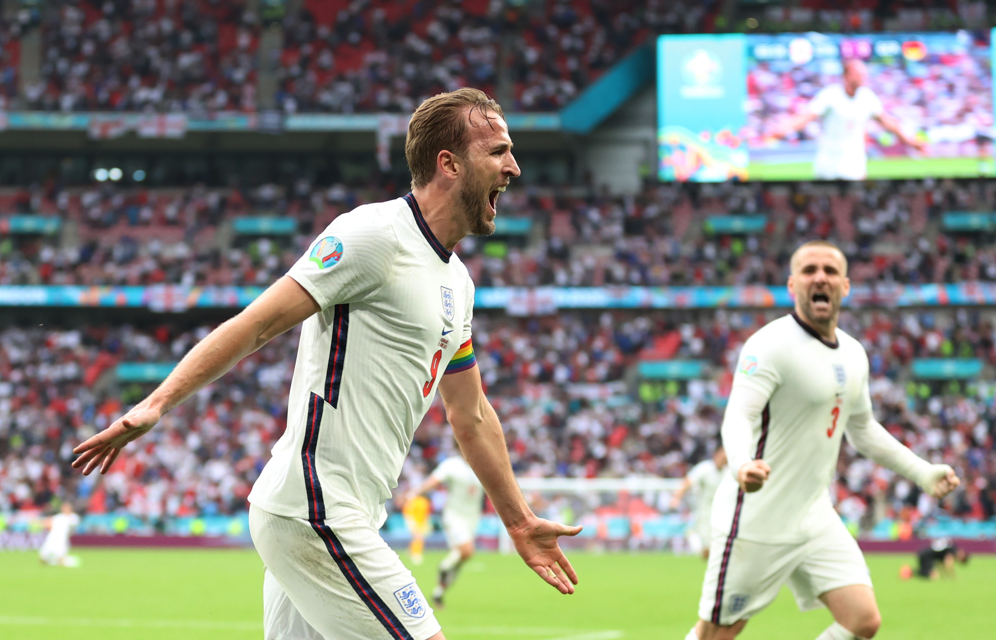 Xác định 4 cặp đấu tứ kết ở EURO 2020 - Bóng Đá