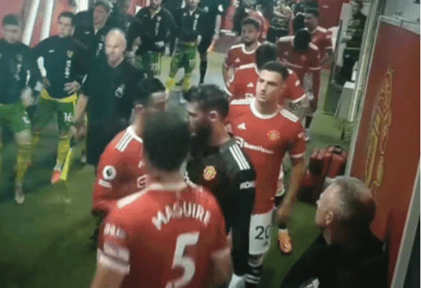 Phẩm chất thủ lĩnh của Ronaldo - Bóng Đá