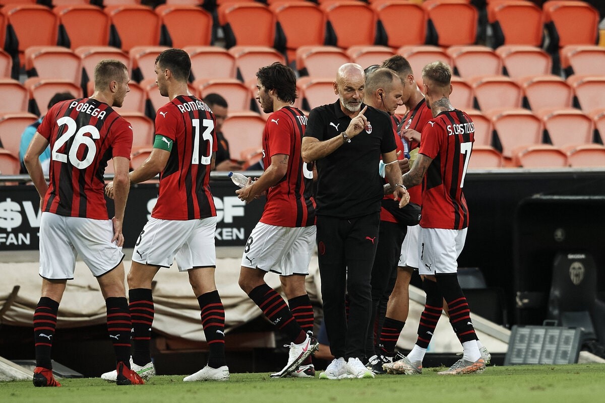 Giroud tịt ngòi, AC Milan bị đánh bại 3-5 trên chấm 11m - Bóng Đá
