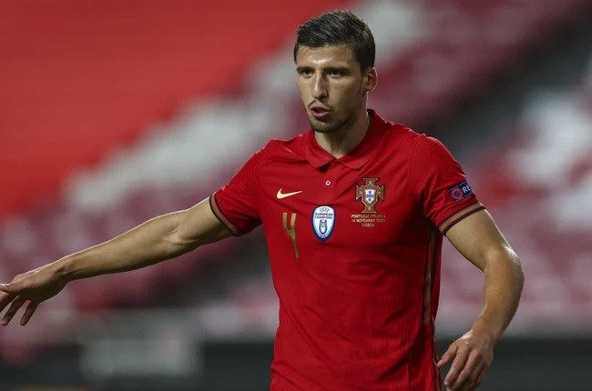 10 trung vệ đáng xem nhất EURO 2020: Dias và 2 'con mồi' của M.U - Bóng Đá