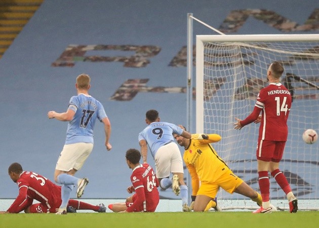 10 điều rút ra sau vòng 8 EPL: Solskjaer được 'cứu; Liverpool mất vị thế - Bóng Đá