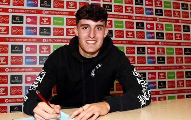 Southampton sign Livramento from Chelsea - Bóng Đá