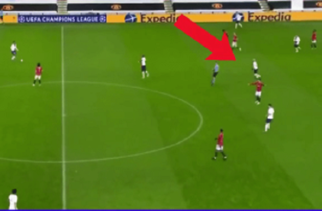 Bruno Fernandes Heard Ordering Solskjaer To Make A Sub As Man Utd Struggle v PSG - Bóng Đá