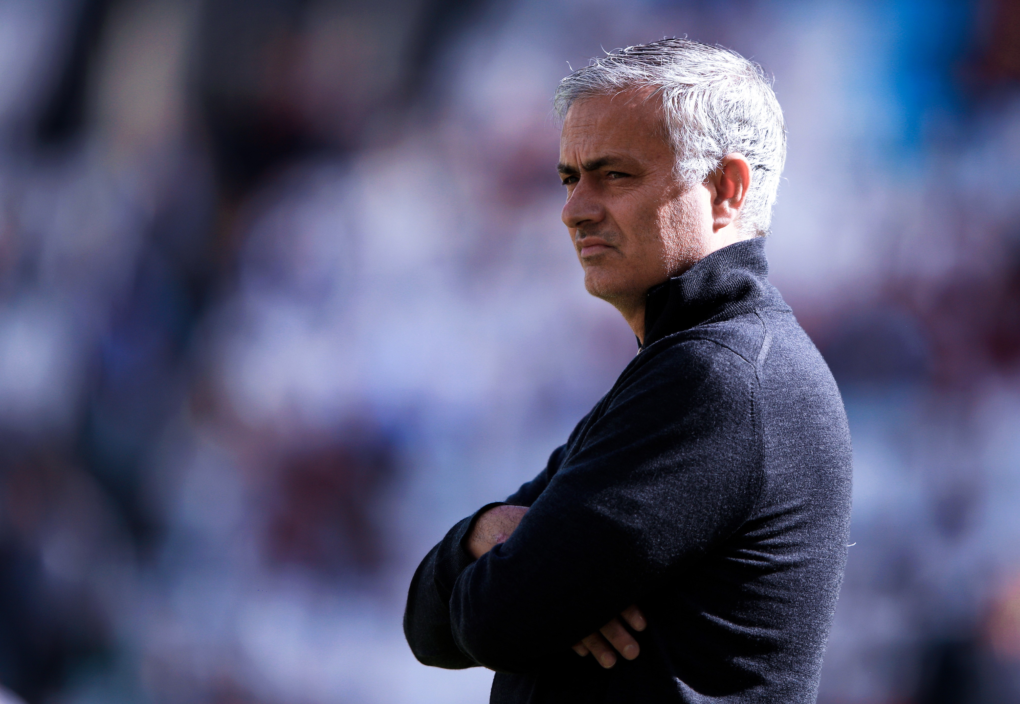 Gary Neville claims Cristiano Ronaldo is 'make or break' signing for Ole Gunnar Solskjaer - Bóng Đá