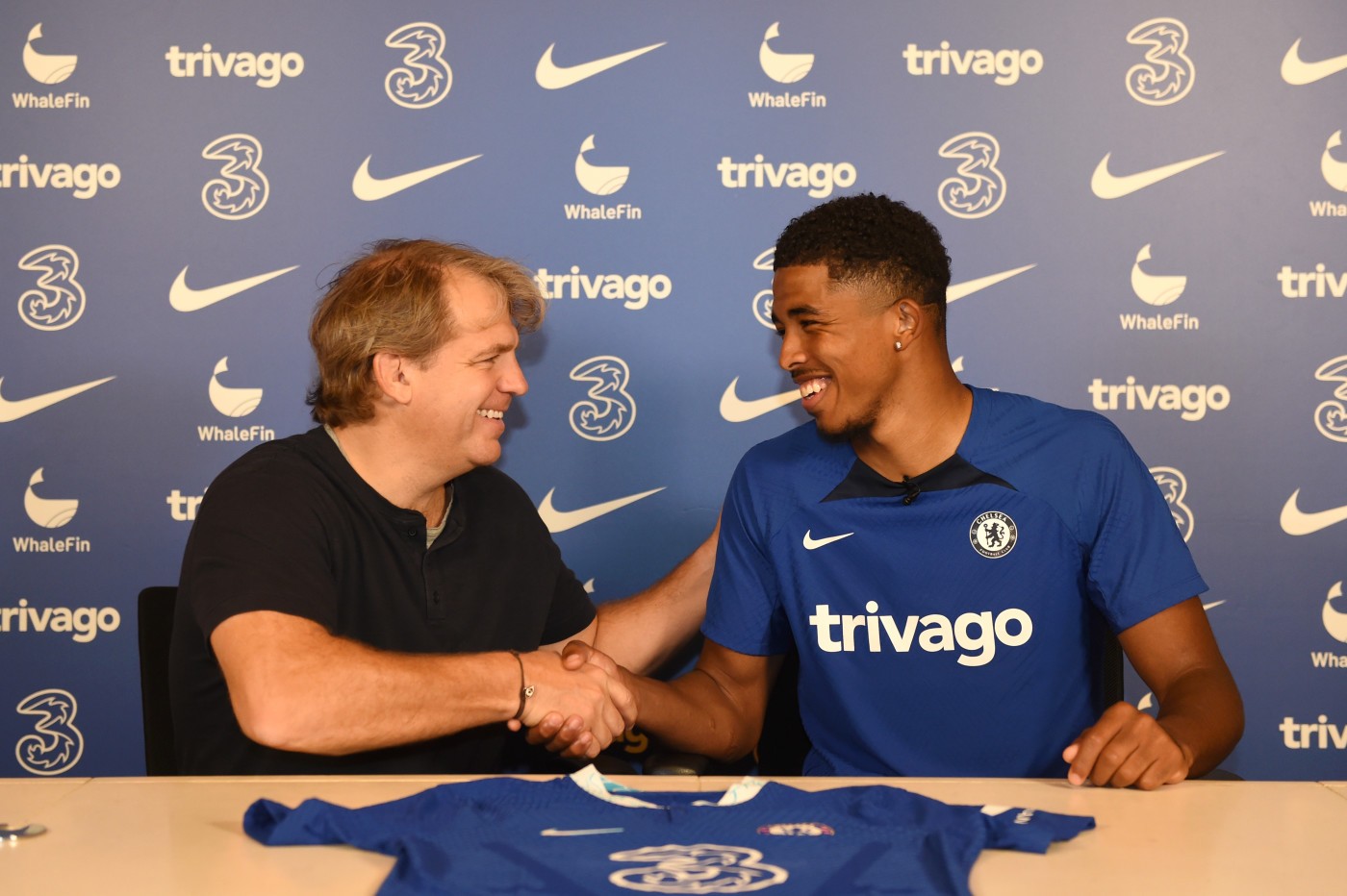 CHÍNH THỨC! Chelsea nổ bom tấn đắt kỷ lục trị giá 75 triệu bảng - Bóng Đá