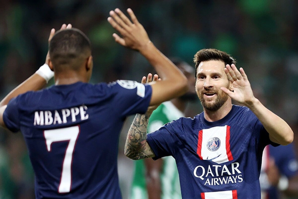 Sự trái ngược của Ronaldo và Messi - Bóng Đá