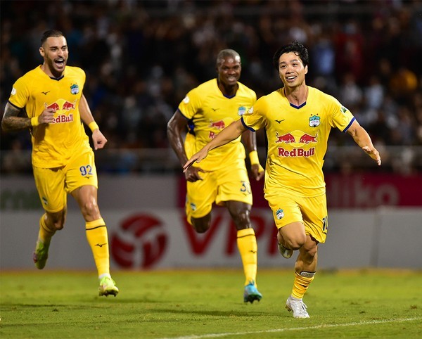 Hà Nội vs HAGL: Long hổ so tài - Bóng Đá