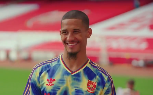William Saliba reveals how Pierre-Emerick Aubameyang and Alexandre Lacazette have helped him since joining Arsenal - Bóng Đá