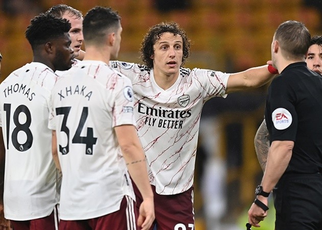 David Luiz on Instagram, following the surgery on his knee this morning - Bóng Đá