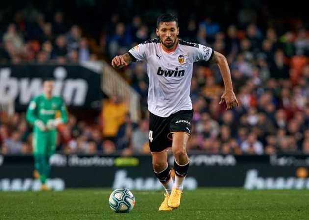 FREE AGENT COULD REPORTEDLY JOIN BARCELONA AFTER LIVERPOOL TURN HIM DOWN - Bóng Đá