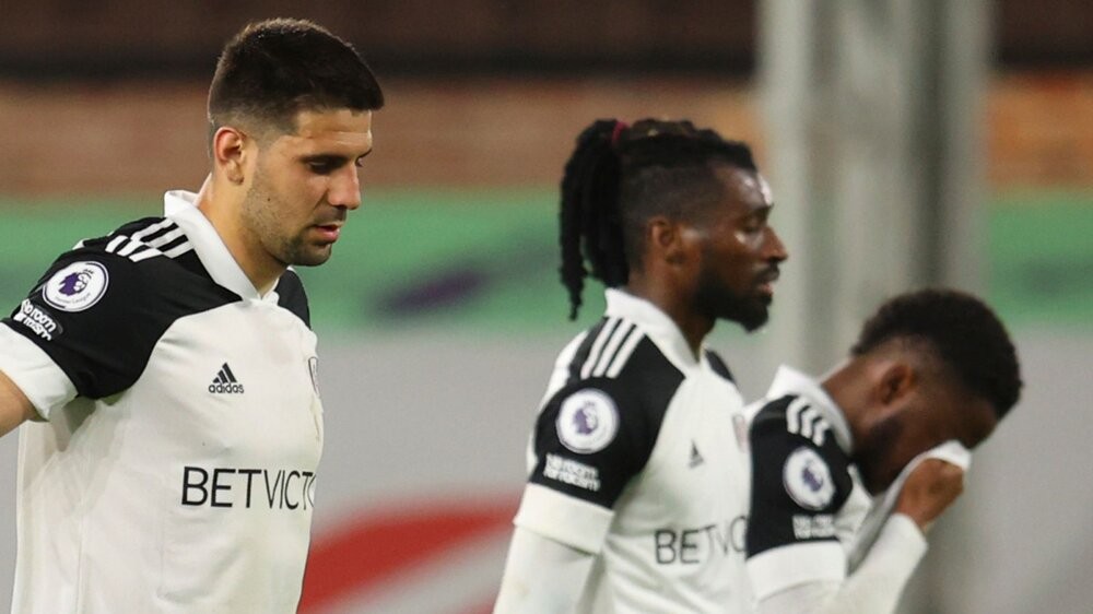 3 điều điên rồ xuất hiện ở Premier League mùa này - Bóng Đá