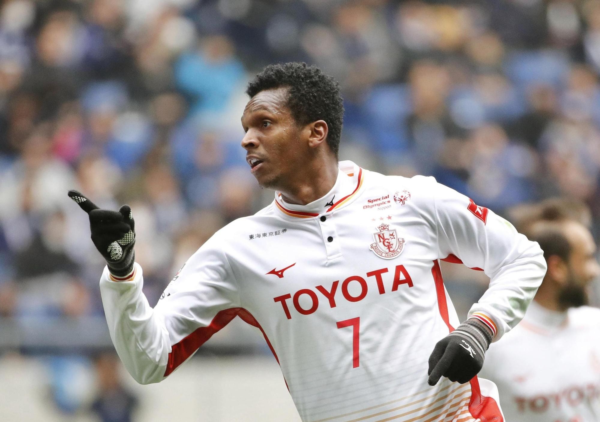 CHOÁNG! “Messi Thái” lọt Top 10 cầu thủ đắt giá nhất J-League - Bóng Đá