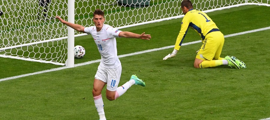 Croatia - CH Czech: Chờ Modric lên tiếng! - Bóng Đá