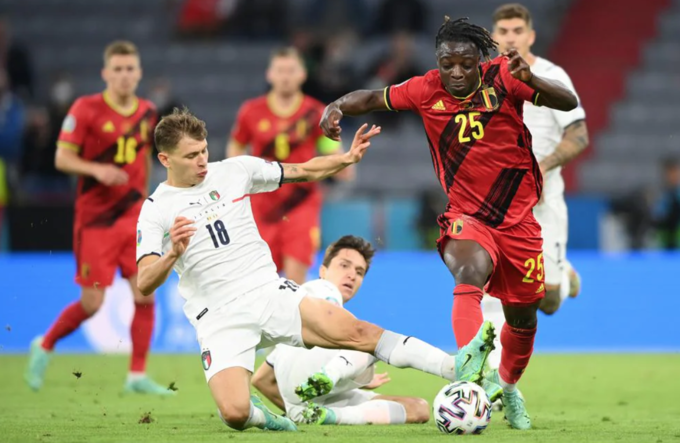 Lukaku lại giật mình, đá bay cơ hội của tuyển Bỉ - Bóng Đá