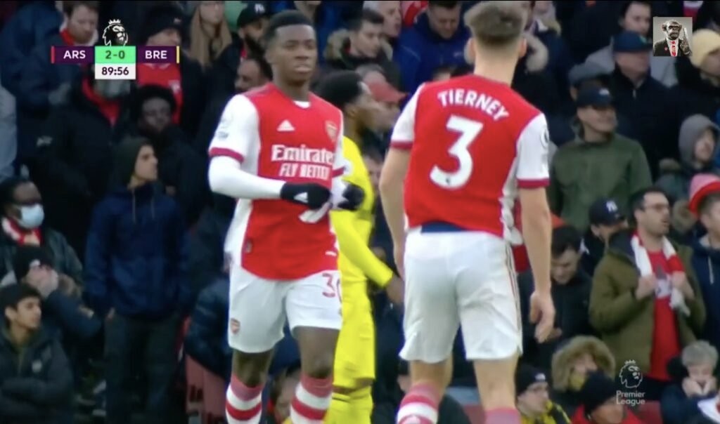 Xhaka gây sốc khi từ chối đeo băng đội trưởng - Bóng Đá