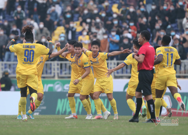  - Bóng Đá