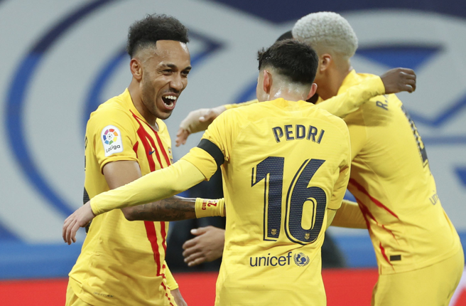 Barca vùi dập Real Madrid: Chiến công của Xavi - Bóng Đá