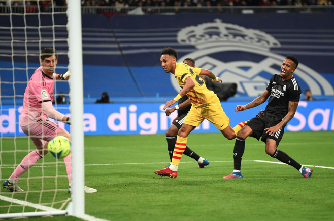 Barca vùi dập Real Madrid: Chiến công của Xavi - Bóng Đá