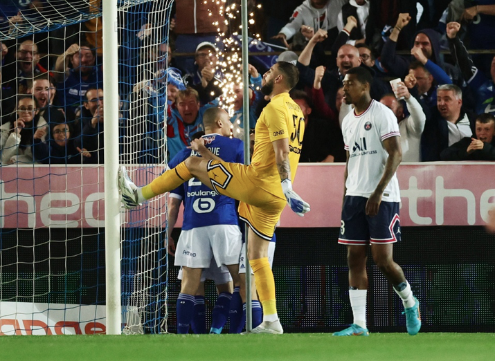 Mbappe lập cú đúp trong ngày PSG hòa 3-3 - Bóng Đá