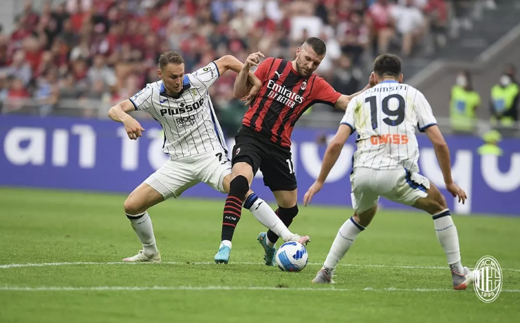 Hạ đẹp Atalanta, AC Milan chạm một tay vào Scudetto - Bóng Đá