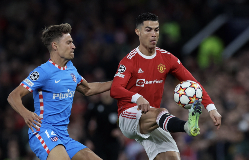 Nỗi sợ về Messi khiến Ronaldo quyết rời MU? - Bóng Đá