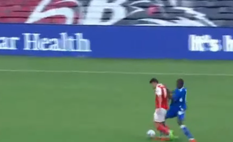 Gabriel đòi tẩn sao Everton - Bóng Đá