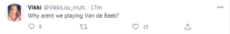 Manchester United fans can't believe what happened to Donny van de Beek against Chelsea - Bóng Đá