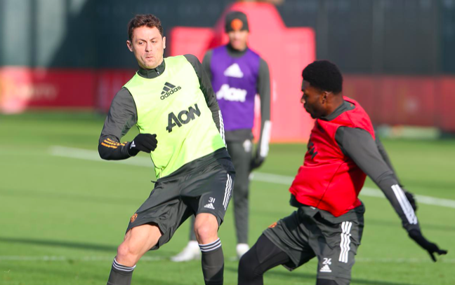 Man Utd tập luyện - Bóng Đá