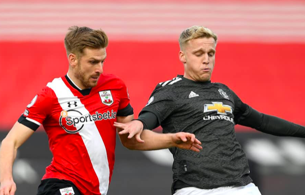 Ole đã tìm ra cách vị trí thích hợp cho Van de Beek? - Bóng Đá